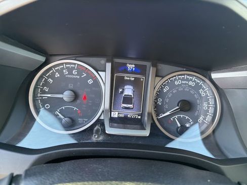 Certified 2021 Toyota Tacoma SR5 image 12