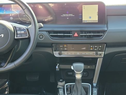 Used 2026 Kia Seltos EX FWD image 19