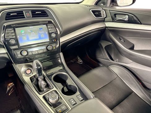 Used 2018 Nissan Maxima 3.5 SL image 30