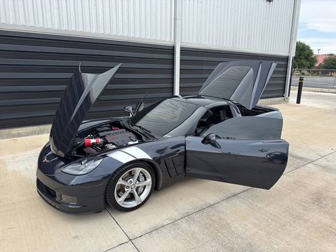 Used 2013 Chevrolet Corvette Grand Sport w/ 4LT Preferred Equipment Group RWD image 25
