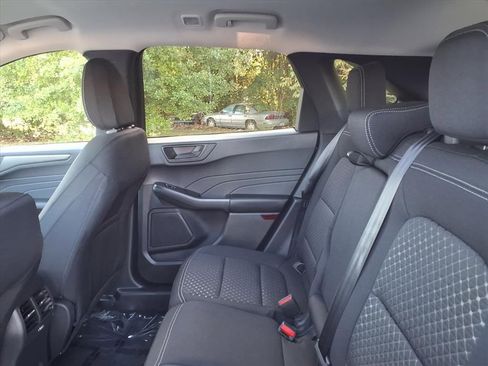 New 2025 Ford Escape Active image 9
