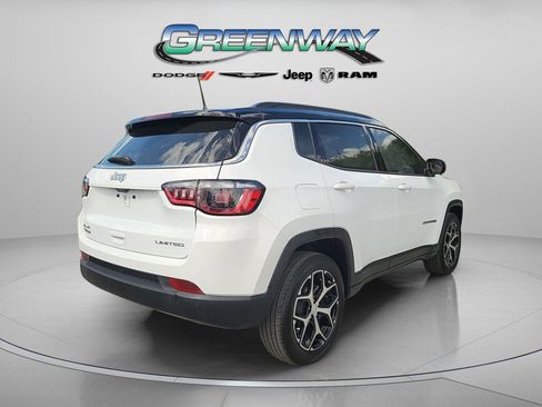 Used 2024 Jeep Compass Limited AWD/4WD image 3