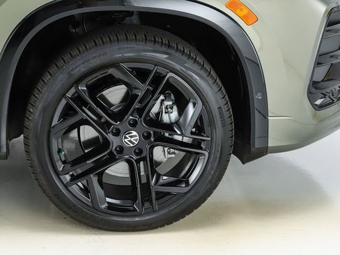 New 2026 Volkswagen Tiguan SE R-Line AWD/4WD image 53