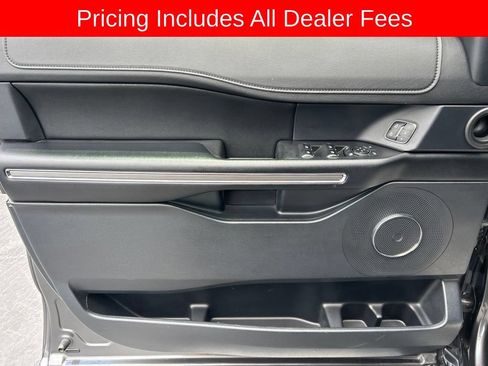 Used 2021 Ford Expedition Max XLT RWD image 3