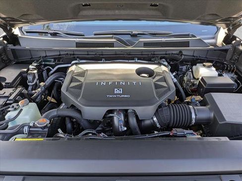New 2026 INFINITI QX80 Luxe image 17
