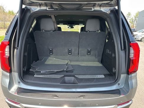 Used 2025 GMC Yukon Denali AWD/4WD image 16