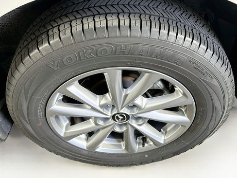 Used 2025 MAZDA CX-5 AWD 2.5 S w/ Preferred Package image 11
