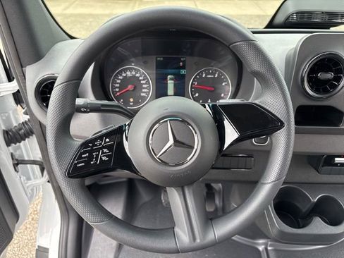 New 2025 Mercedes-Benz Sprinter 2500 image 17