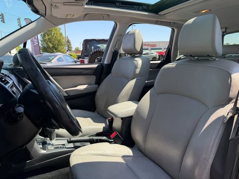 Used 2014 Subaru Forester 2.5i Touring w/ Popular Package #1 AWD/4WD image 17