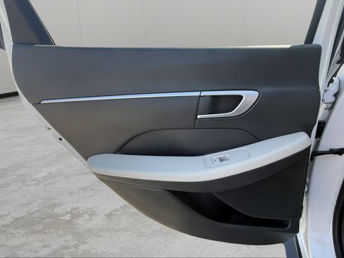Used 2025 Hyundai Sonata SEL FWD image 25