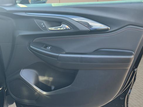 Used 2023 Chevrolet TrailBlazer RS w/ Convenience Package image 36