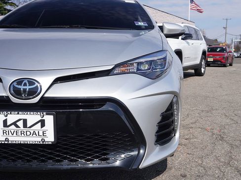 Used 2019 Toyota Corolla SE image 11