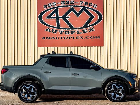 Used 2022 Hyundai Santa Cruz Limited image 2