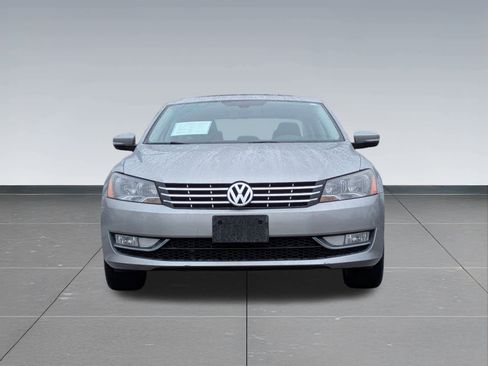 Used 2013 Volkswagen Passat 2.5 SEL Premium image 9