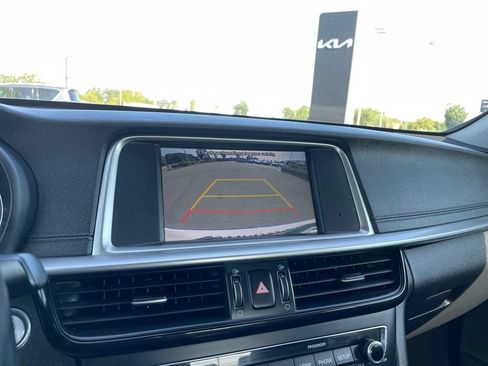 Used 2020 Kia Optima S FWD image 16