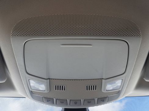 Certified 2024 Ford Edge SE w/ Black Appearance Package image 15