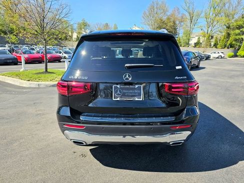 New 2026 Mercedes-Benz GLB 250 4MATIC image 8