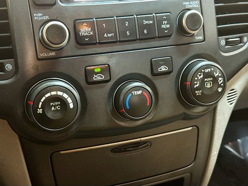 Used 2008 Kia Optima LX image 21