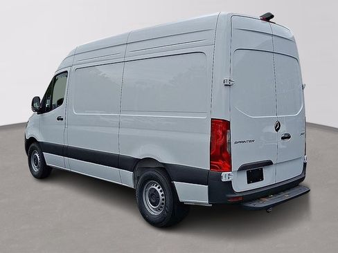 Used 2026 Mercedes-Benz Sprinter 2500 image 7