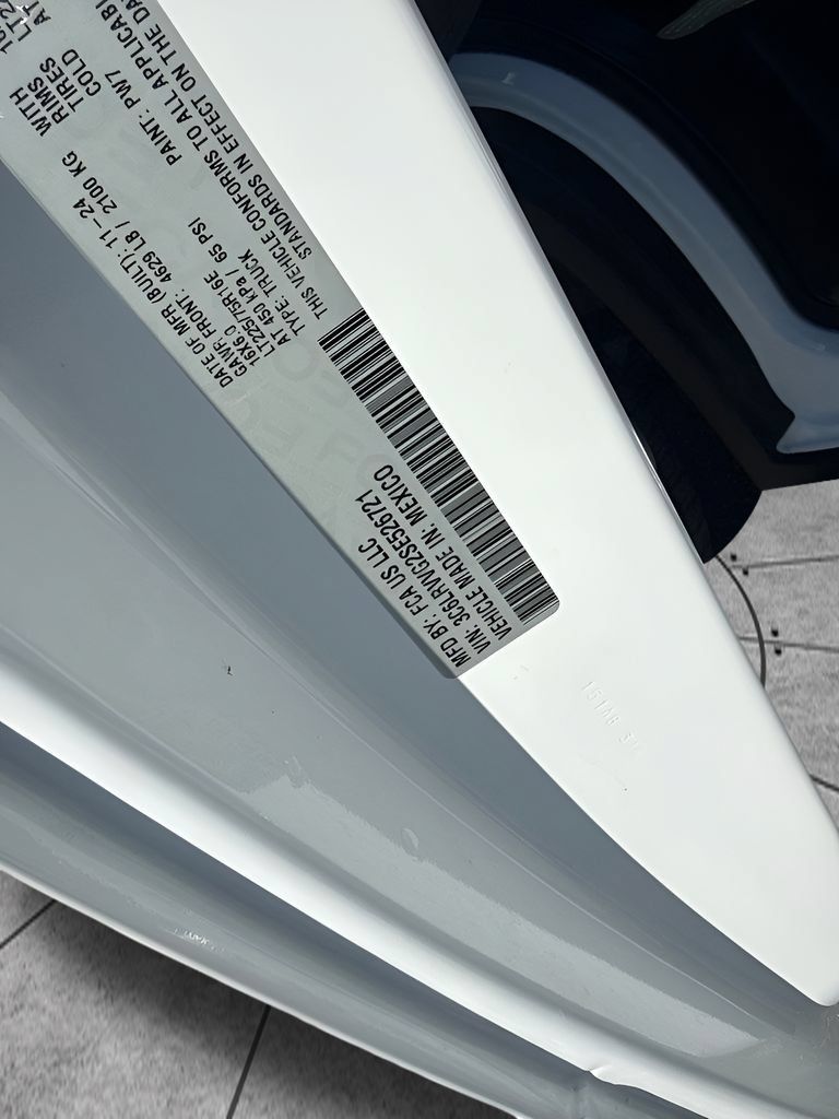 Used 2025 RAM ProMaster 2500 w/ U-Haul Equipment Group FWD image 27
