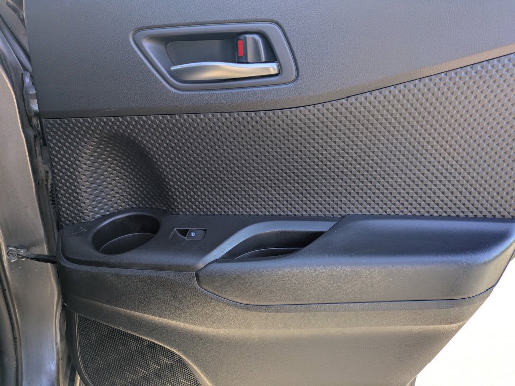 Used 2019 Toyota C-HR XLE FWD image 27