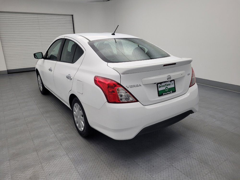 Used 2019 Nissan Versa SV FWD image 5