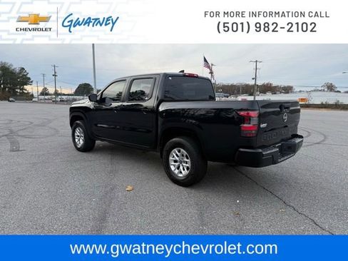 Used 2024 Nissan Frontier SV image 7