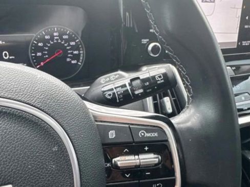 Used 2023 Kia Sorento S w/ Panoramic Sunroof Package FWD image 23
