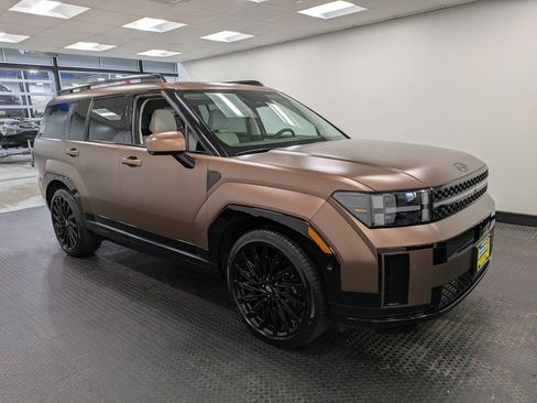 Used 2025 Hyundai Santa Fe Calligraphy image 3