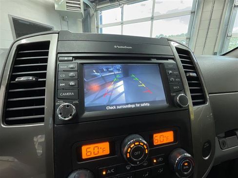 Used 2013 Nissan Frontier SL RWD image 18