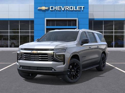 New 2026 Chevrolet Suburban Premier image 28