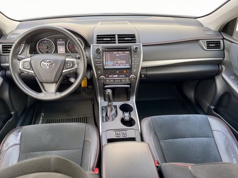 Used 2017 Toyota Camry XSE FWD image 17