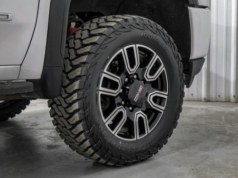 Used 2023 GMC Sierra 2500 AT4 AWD/4WD image 61