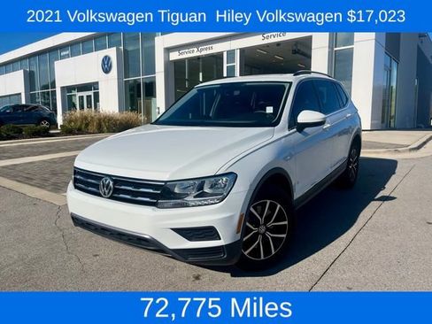 Used 2021 Volkswagen Tiguan SE image 1