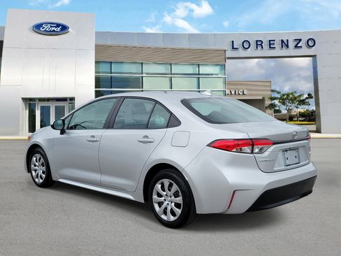 Used 2025 Toyota Corolla LE FWD image 7