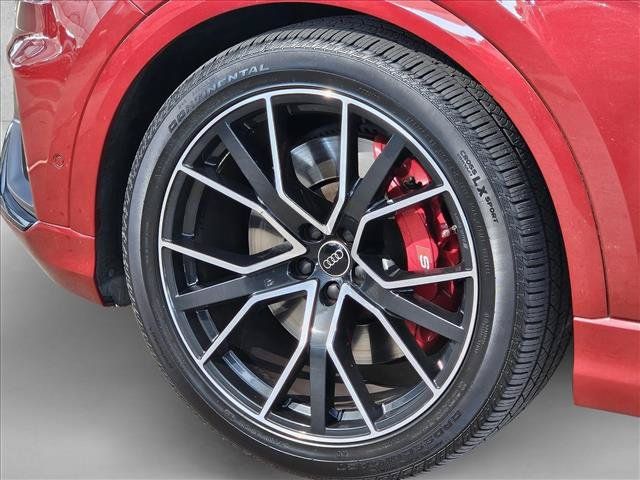 Used 2023 Audi SQ8 Prestige AWD/4WD image 9