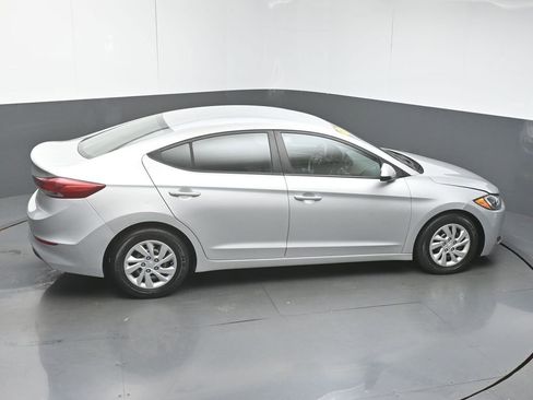 Used 2018 Hyundai Elantra SE w/ Cargo Package image 44