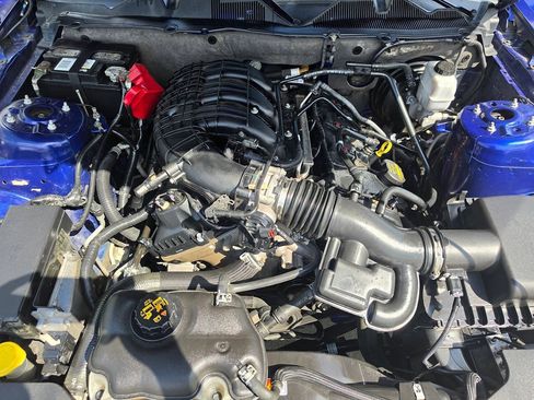 Used 2013 Ford Mustang Coupe RWD image 43