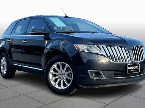 Used 2014 Lincoln MKX FWD w/ Equipment Group 101A image 3