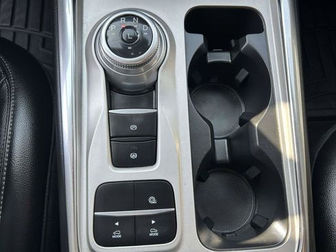 Used 2022 Ford Explorer Limited w/ Equipment Group 301A RWD image 28