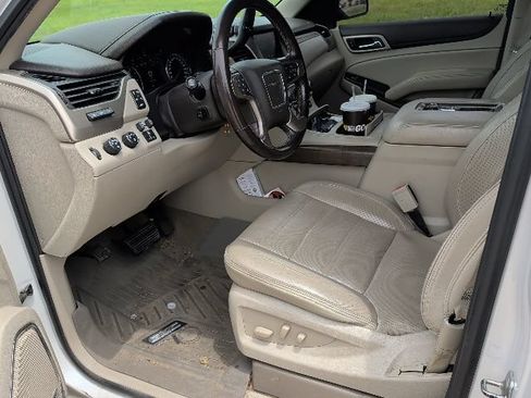 Used 2018 GMC Yukon Denali w/ Denali Ultimate Package AWD/4WD image 18