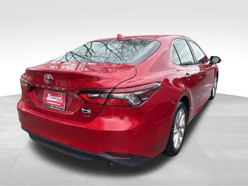 Used 2024 Toyota Camry LE image 9