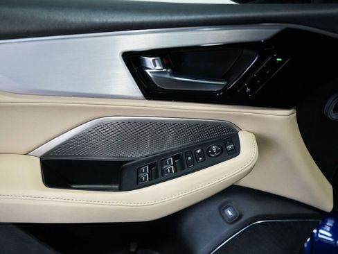 Used 2023 Acura MDX SH-AWD image 12