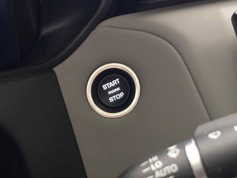 Certified 2025 Land Rover Range Rover Velar S image 29