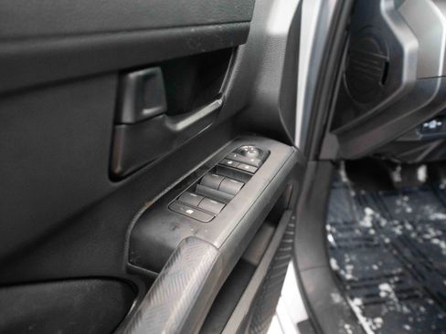 Certified 2024 Toyota Tacoma SR5 image 8