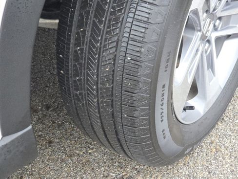 Used 2025 Honda Pilot EX-L image 11