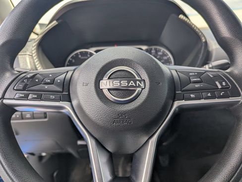 Used 2024 Nissan Sentra SV FWD image 21