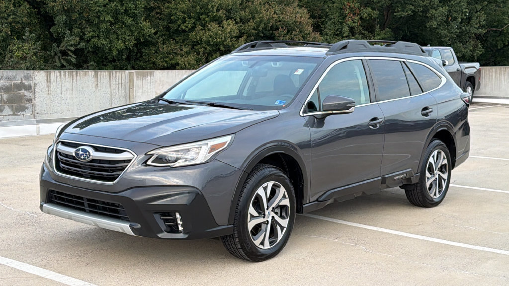 Used 2020 Subaru Outback Limited w/ Tech Package 2 AWD/4WD image 2