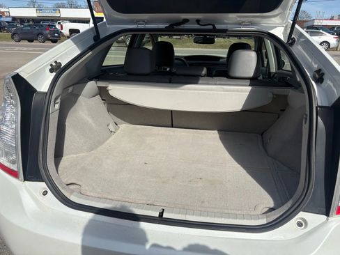 Used 2010 Toyota Prius Five image 7