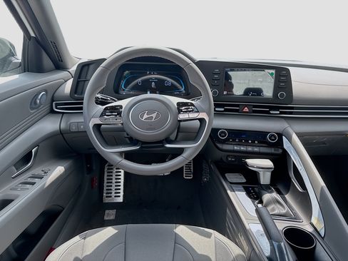New 2026 Hyundai Elantra Sport FWD image 15